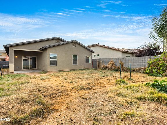 4th image of 1306 W SMOKE TREE Avenue