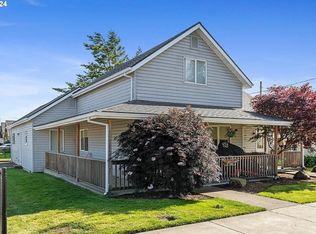 1615 1st St, Tillamook, OR 97141
