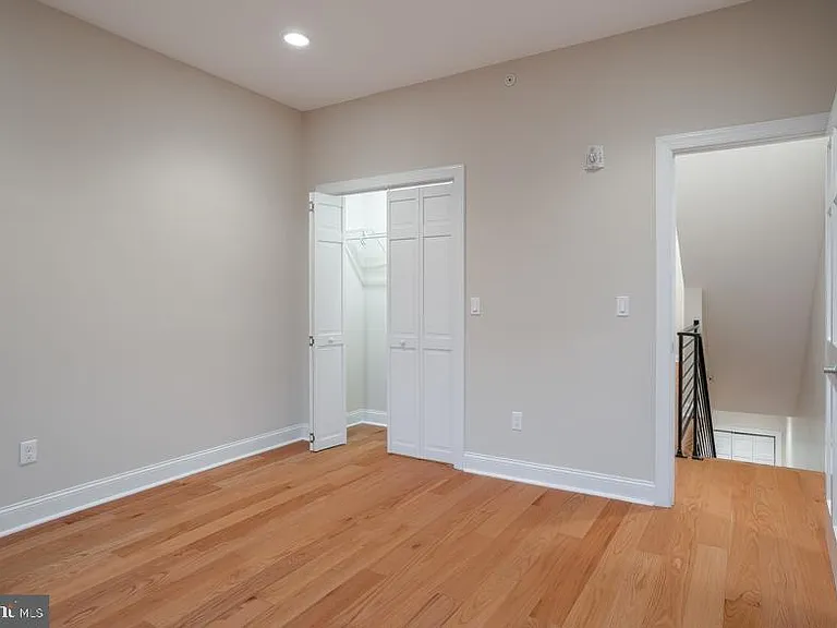 724 N 3rd St #2F — Photo 18