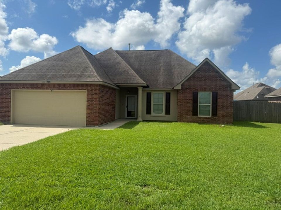 1st image of 192 Carriage Way