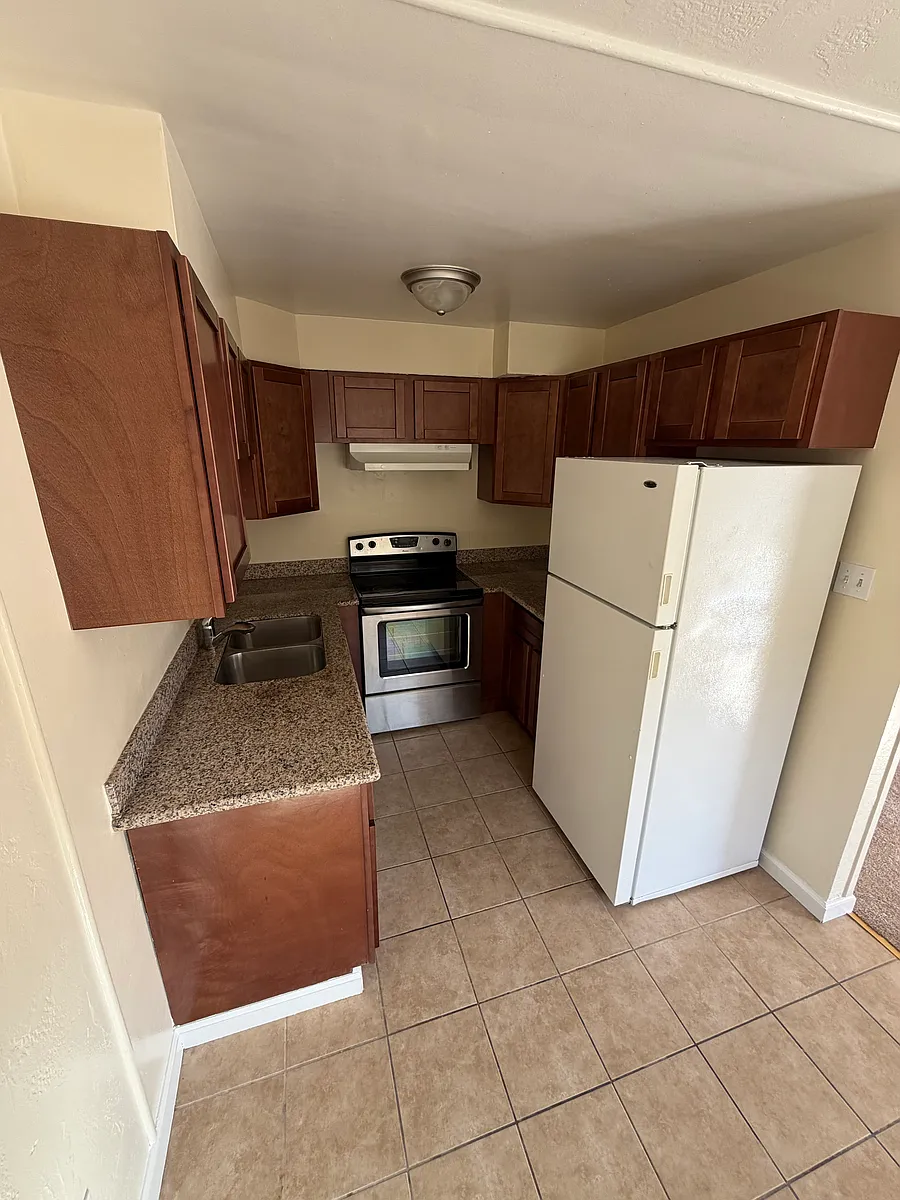 Building Photo - 273 Macarthur Blvd #105