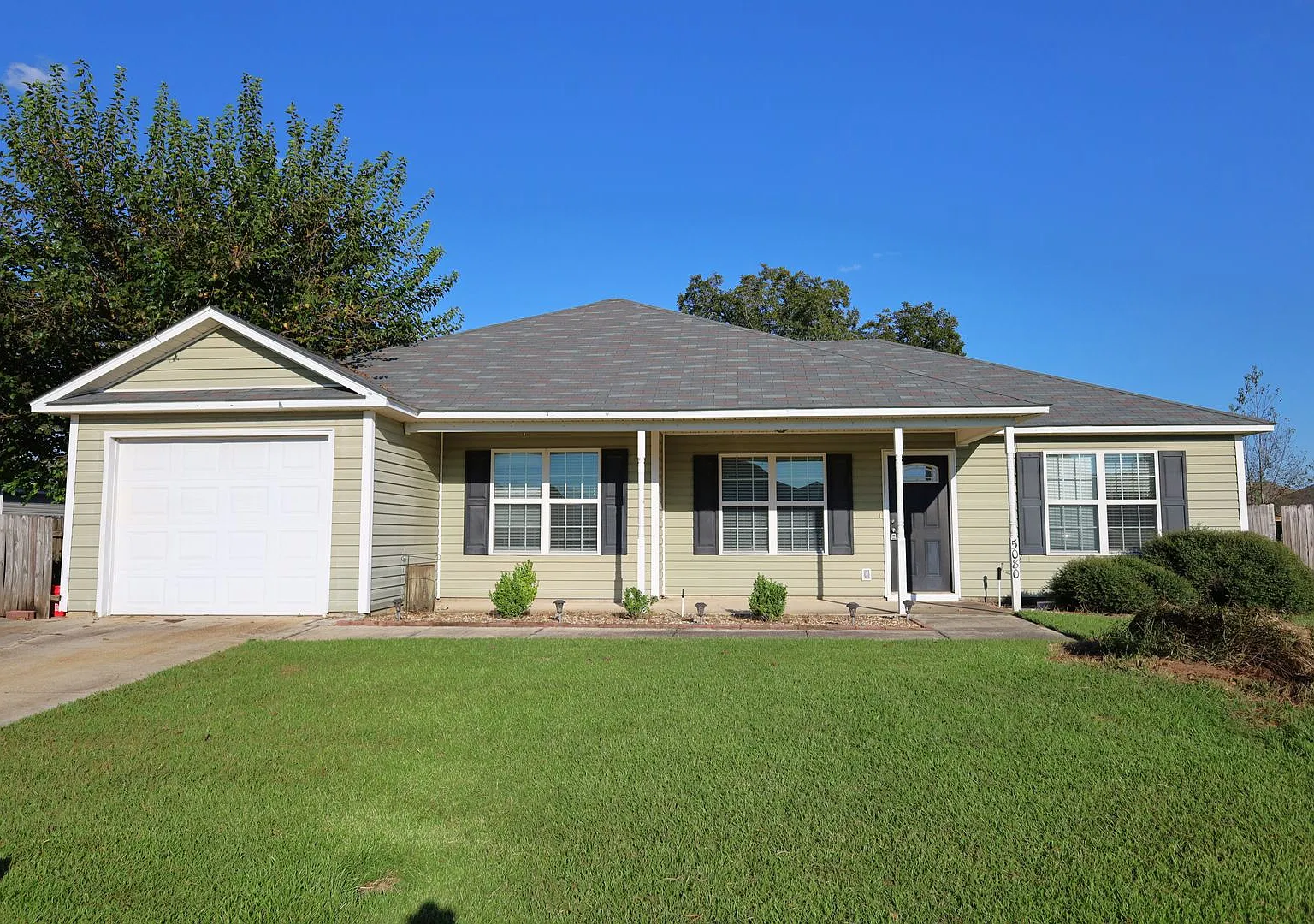 5080 Branch Point Dr — Photo 1