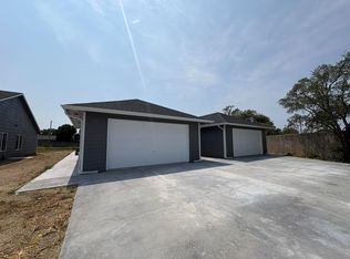 2965 S Bunker Hill Dr #100 & 200, Wichita, KS 67210