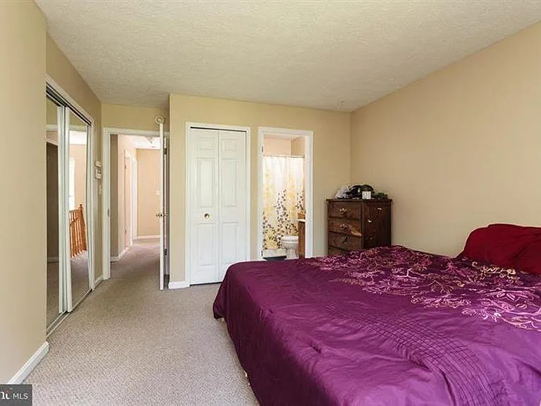 627 Lochern Ter — Photo 3