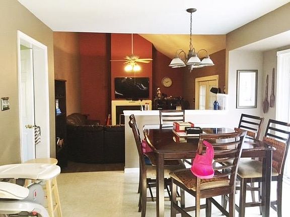 4th image of 104 Curie Ct