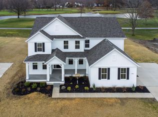 32601 Royal Troon Dr, Avon Lake, OH 44012