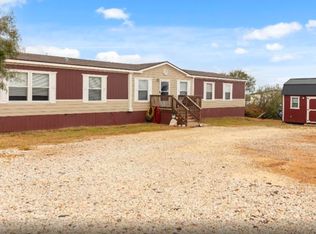 114 County Road 2662, Moore, TX 78057