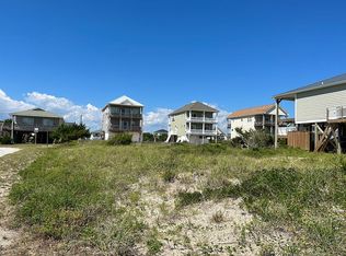 1514 Ocean Blvd, Topsail Beach, NC 28445