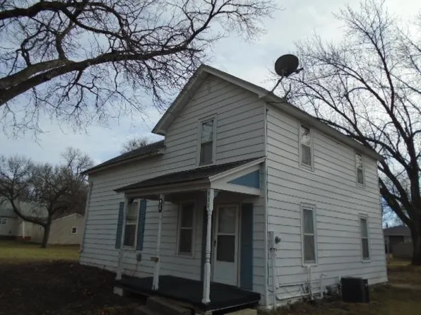 920 3rd Ave N, Estherville, IA 51334