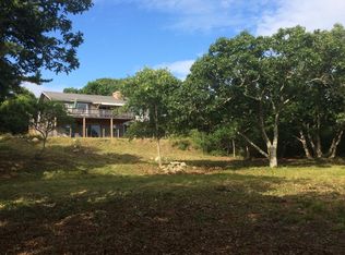 3 Little Oak Ln, Chilmark, MA 02535