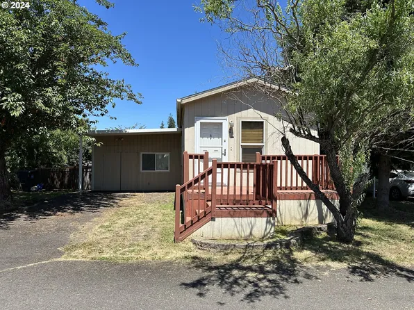87860 Territorial Rd Space 20, Veneta, OR 97487