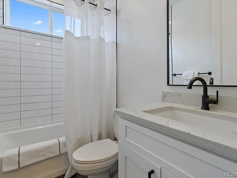 2929 Lawrence St #3 — Photo 11
