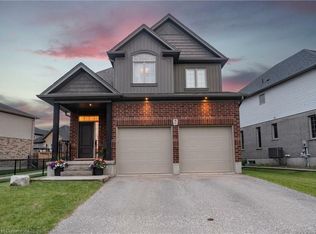 66 Eden Oak Trl, Kitchener, ON N2A0G4