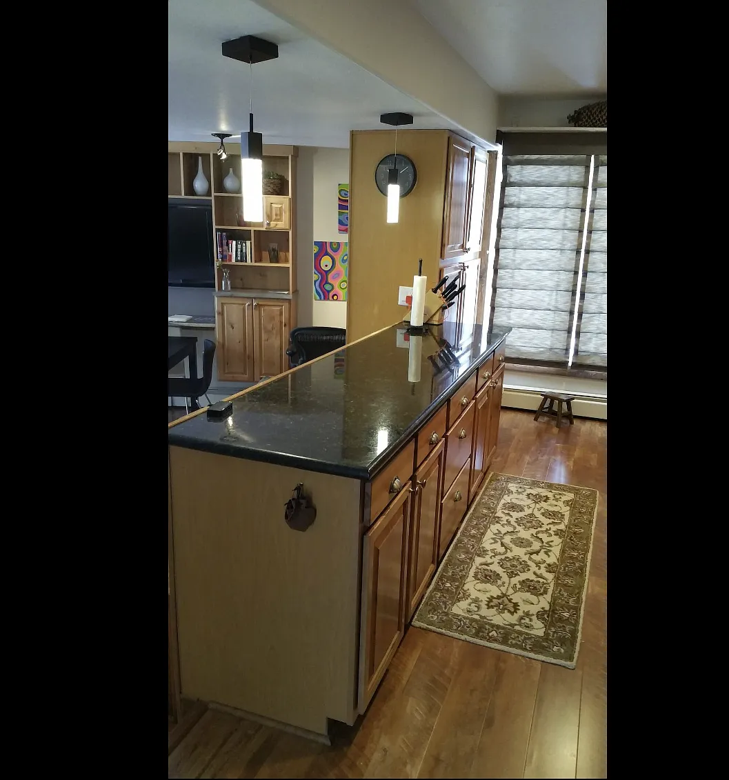 2 bed, 840 sqft, $3,000 — Photo 3