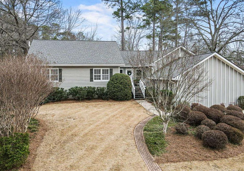 1st image of 5375 Fox Hill Dr