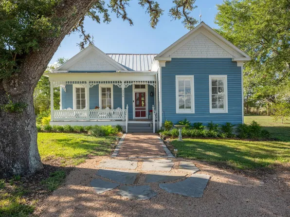 2326 S State Highway 237, Round Top, TX 78954