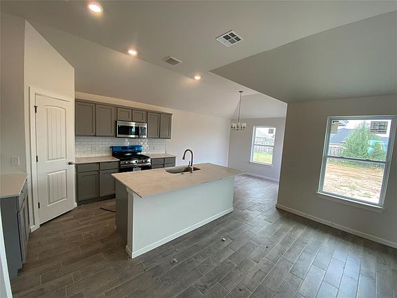 6th image of this home