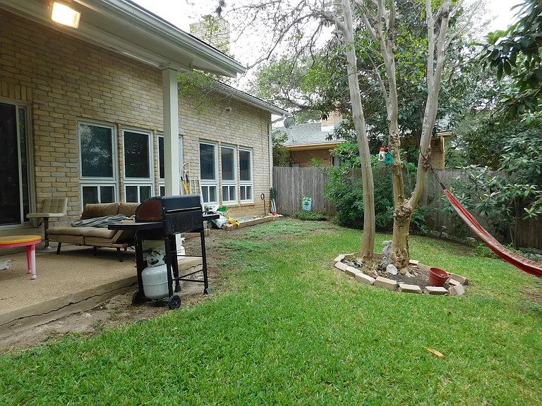 2639 Country Square St — Photo 20