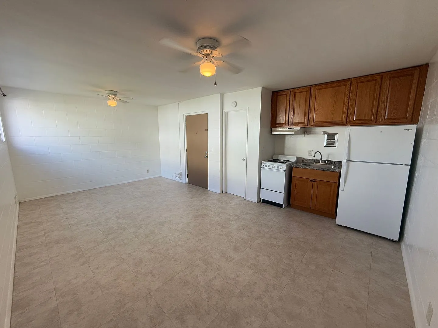 2170 Vineyard St — Photo 1