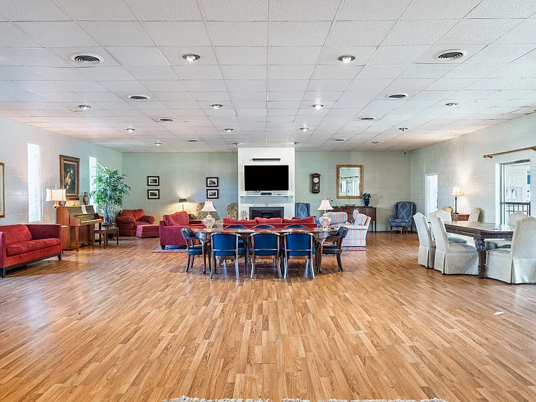 8418 Knights Bridge Rd — Photo 36