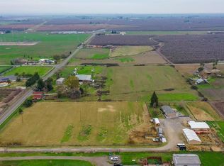 7836 Patterson Rd, Oakdale, CA 95361