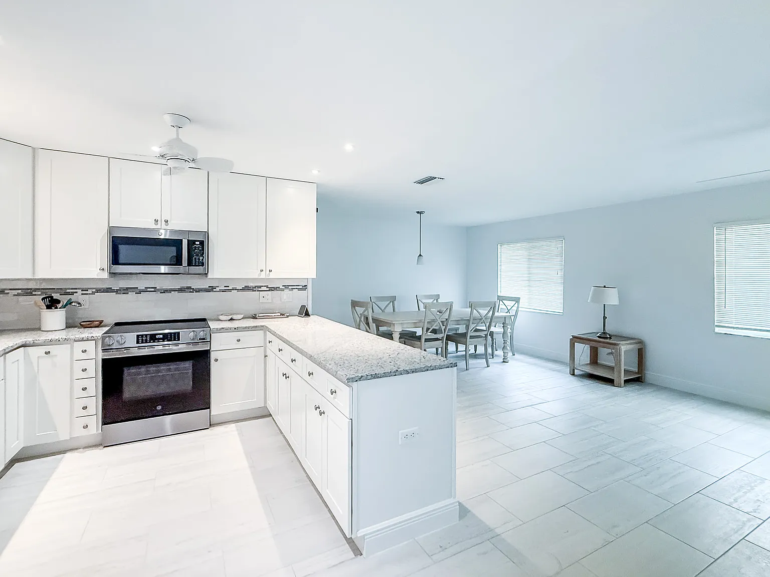 2 bed, 1242 sqft, $4,000 — Photo 3
