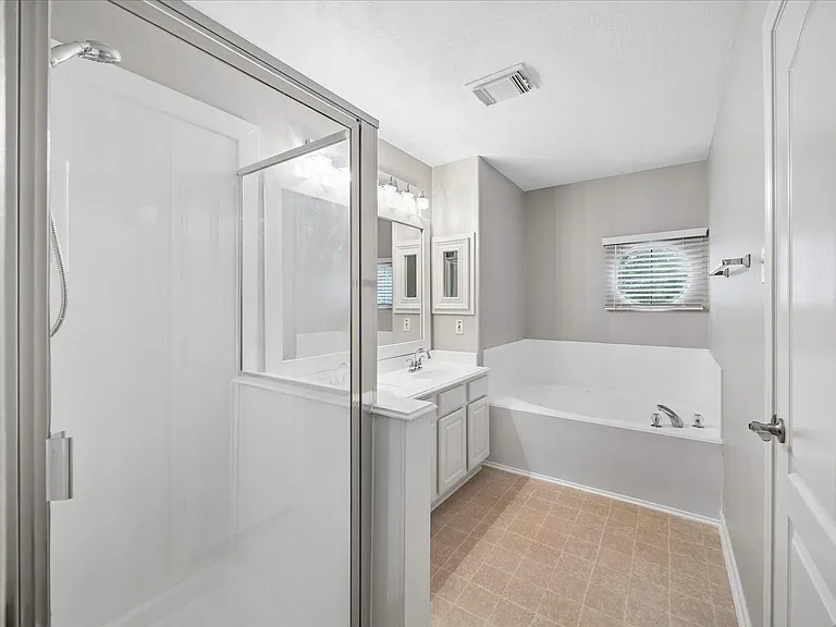23226 Postwood Park Ln — Photo 12