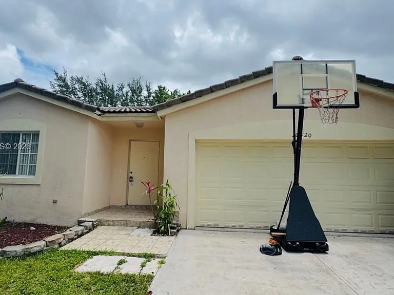 10420 SW 24th Ct — Photo 1
