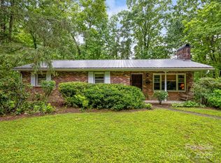 200 Valley Overlook Dr, Pisgah Forest, NC 28768
