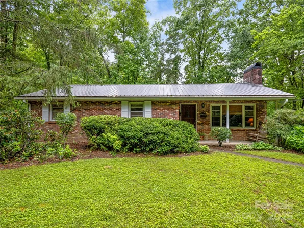 200 Valley Overlook Dr, Pisgah Forest, NC 28768