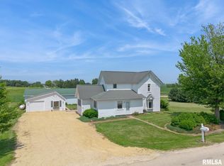 3460 Stone St, Fulton, IL 61230