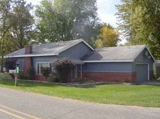3801 E Shore Dr, Bremen, IN 46506