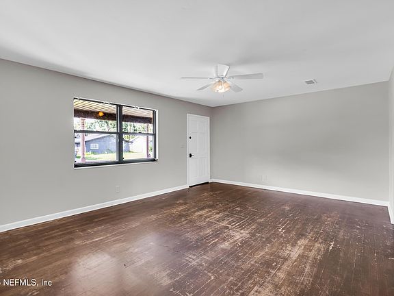 4th image of 5519 PRIMROSE Lane