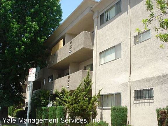 2nd image of 14701 Rayen St #201