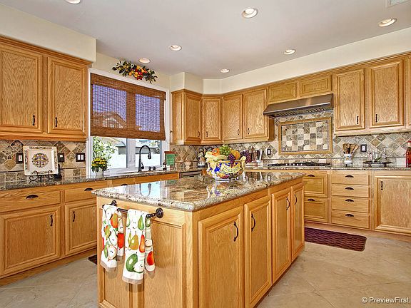 3rd image of 37983 Panorama Ct