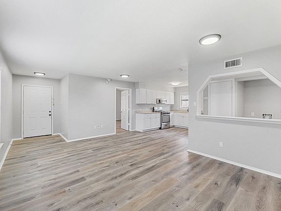 4th image of 5645 Pinon Vista Dr