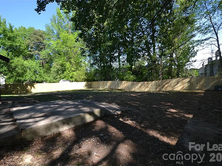 1422 Thermal Rd — Photo 37
