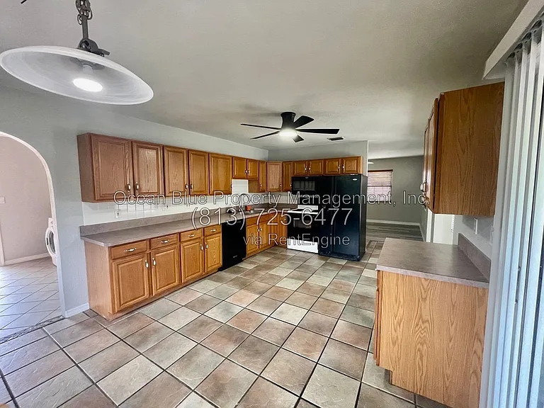 104 Emerald Ln #A — Photo 6