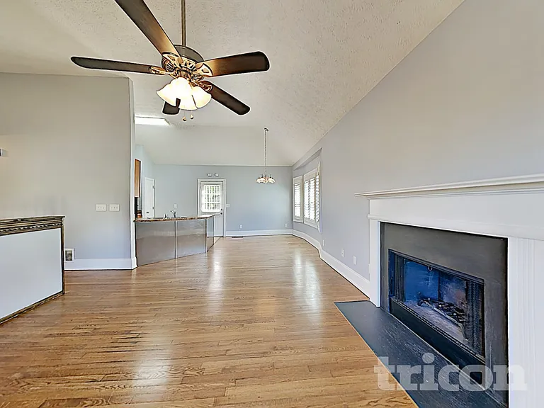 160 Eagle Glen Dr — Photo 21
