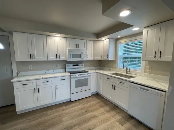 514 S 5th Ave, Sioux Falls, SD 57104