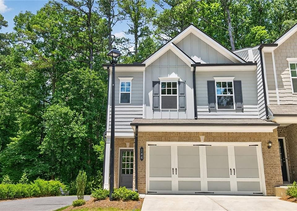 1st image of 144 Town Walk Dr