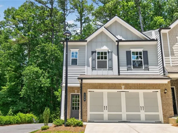 144 Town Walk Dr, Canton, GA 30115