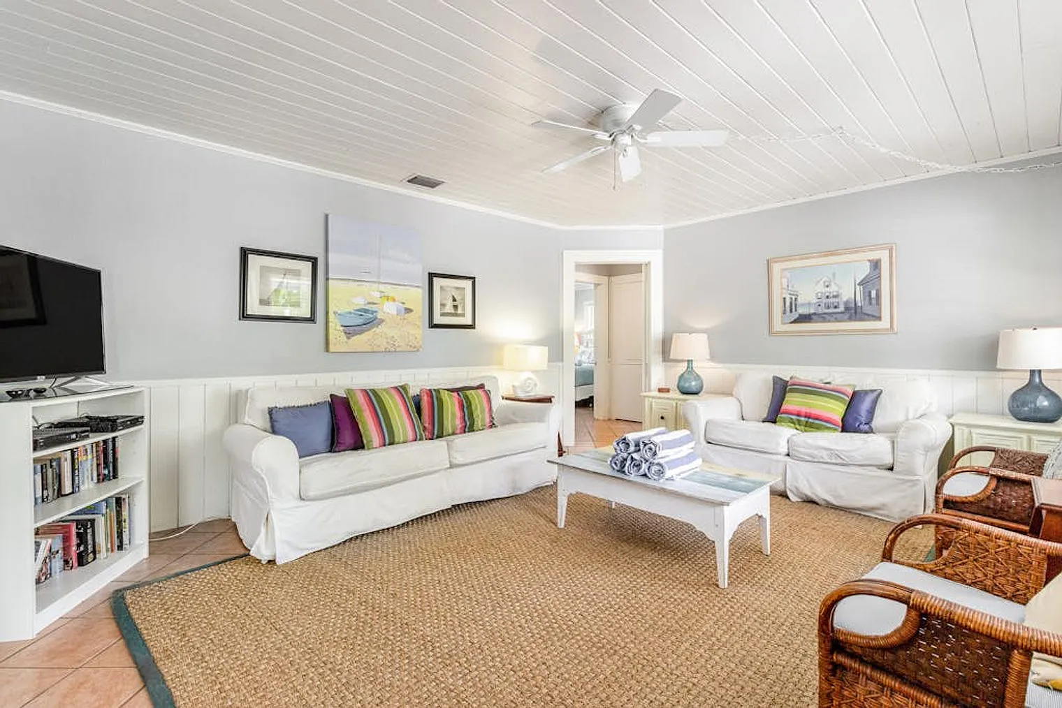 3 bed, 2.0 bath, 1119 sqft, $8,778 — Photo 1