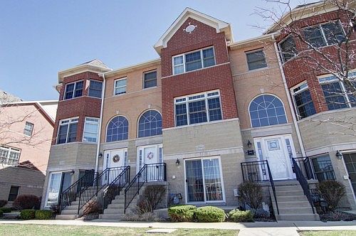 1st image of 17941 Fountain Cir
