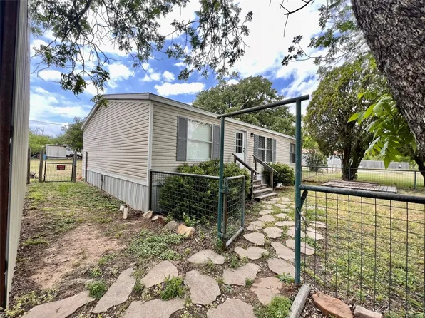 1606 Avenue K, Cisco, TX 76437
