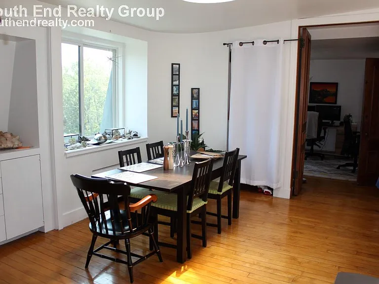 184 W Canton St #7 — Photo 15