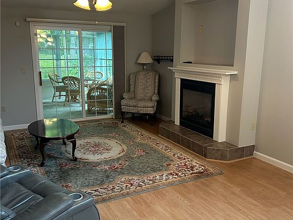 3rd image of 5143 Black Hawk Cir