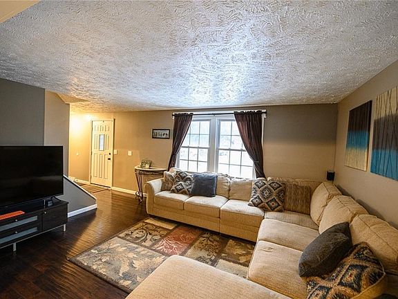 2nd image of 16445 Joann Dr