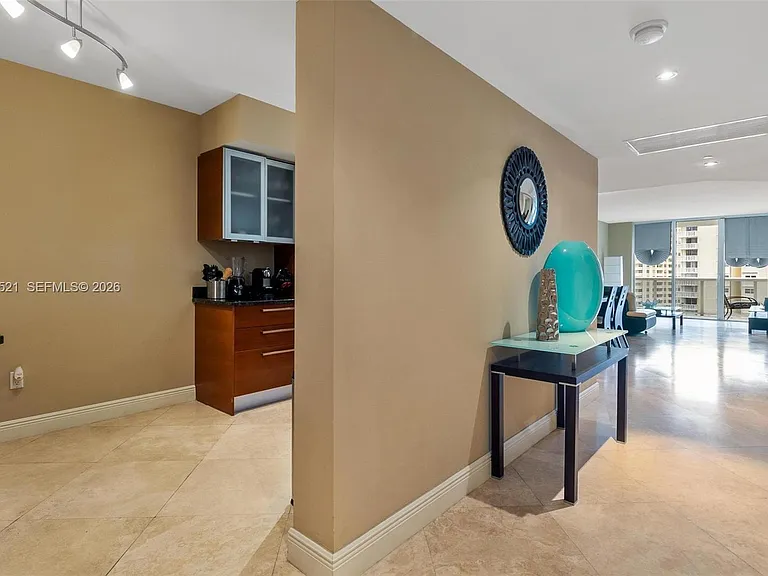 1800 S Ocean Dr #608 — Photo 2