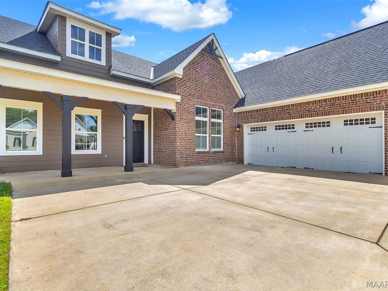 4 bed, 4.5 bath, 3094 sqft, $3,000 — Photo 3